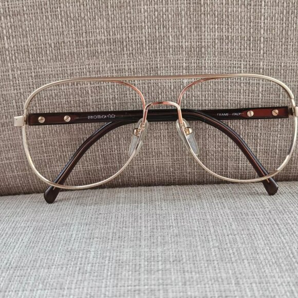 Vintage Luxottica Men Eyeglasses Frame Gold Tone 54[]18 145 Frame Italy - Picture 7 of 12